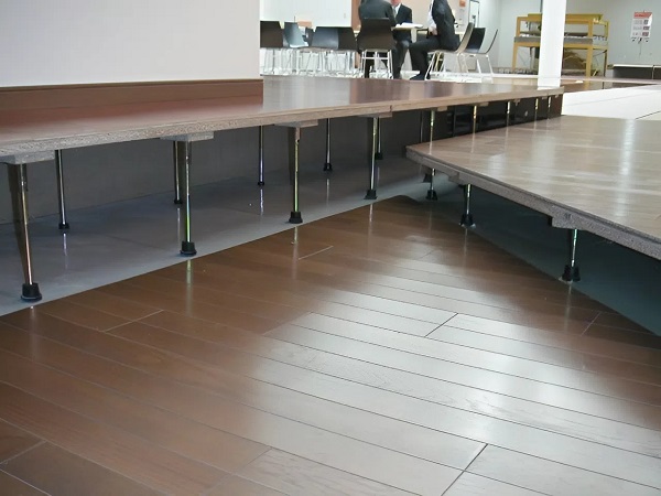 Cấu tạo hệ thống chân đế sàn nâng có đệm giảm chấn cao su